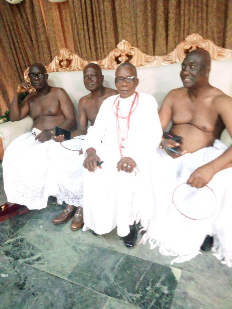 Dein of Agbor Confers Chieftaincy Title on deserving Agbor indigenes.